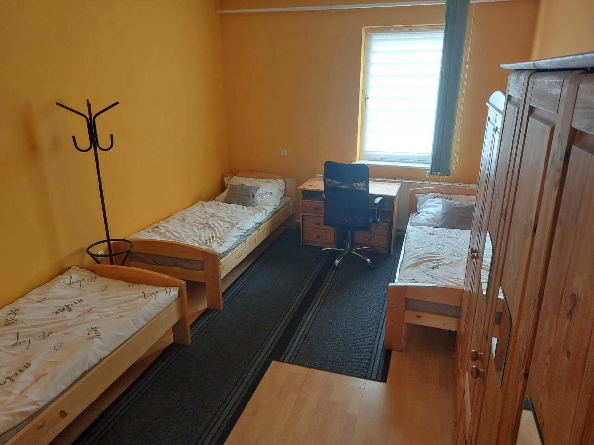 Ferienwohnung Collingo Belvarosi Szallas Kazincbarcika Exterior foto