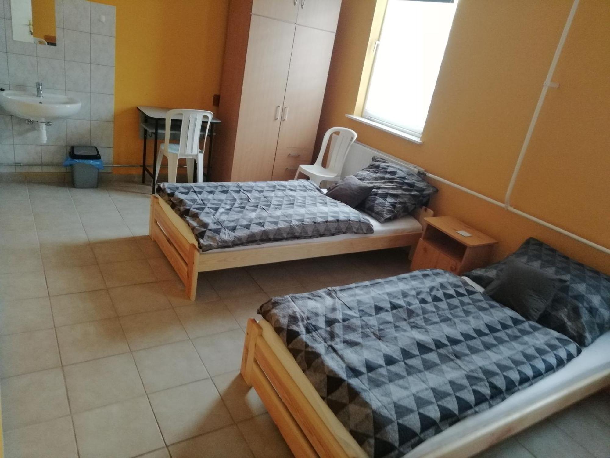 Ferienwohnung Collingo Belvarosi Szallas Kazincbarcika Zimmer foto